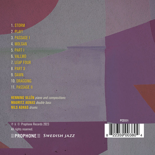 Play! / Henning Ullen