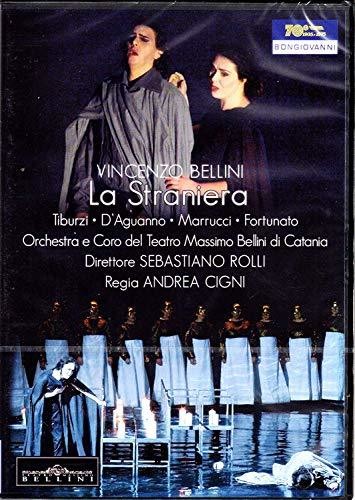 LA STRANIERA